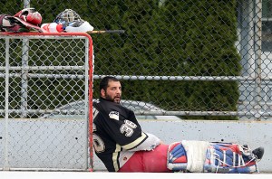 Mario Bartel storyteller blogger photographer road hockey