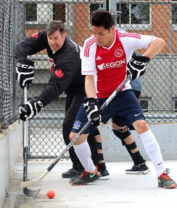 Mario Bartel storyteller blogger photographer road hockey